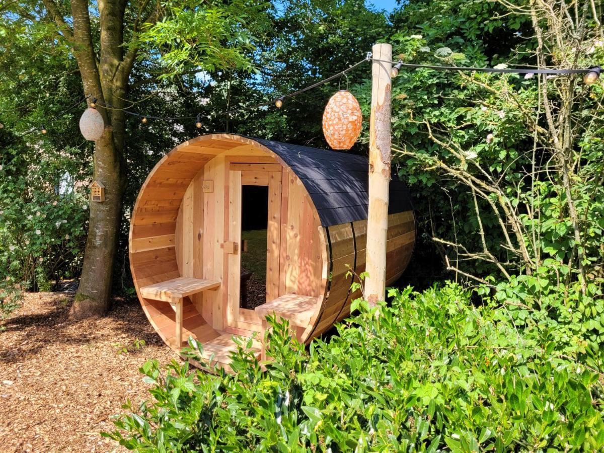 Bohemian Wellness Met Hottub & Sauna Ewijk ภายนอก รูปภาพ