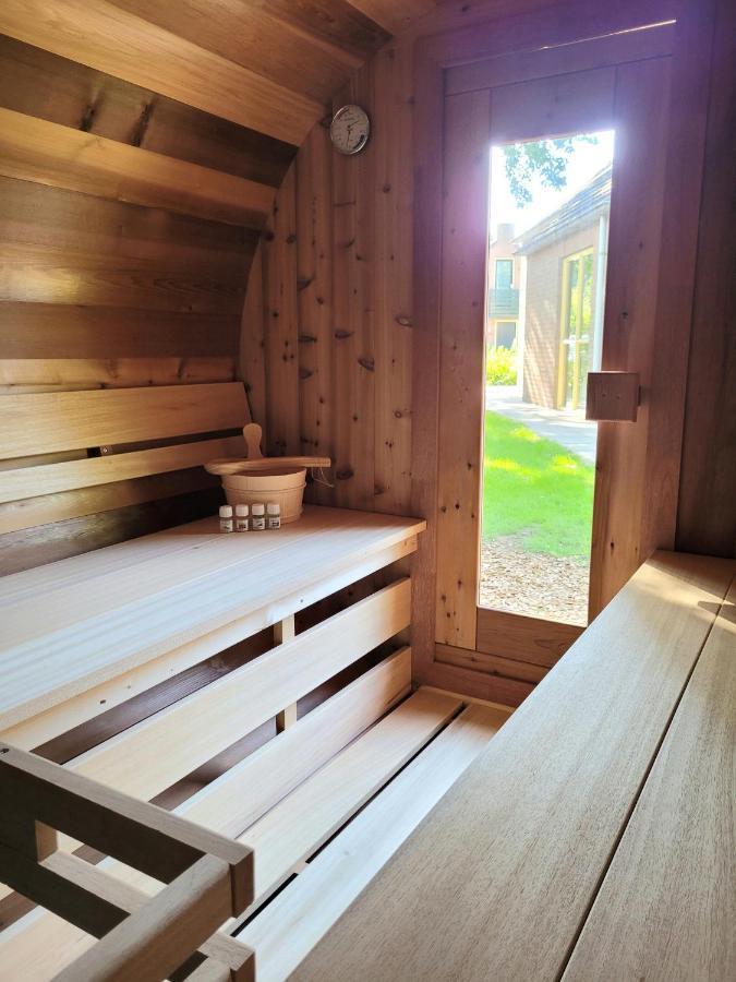 Bohemian Wellness Met Hottub & Sauna Ewijk ภายนอก รูปภาพ